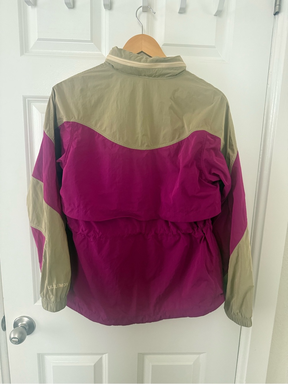 Lululemon Evergreen Anorak Jacket Prosecco / Ripened Raspberry Size 4 - Picture 8 of 15